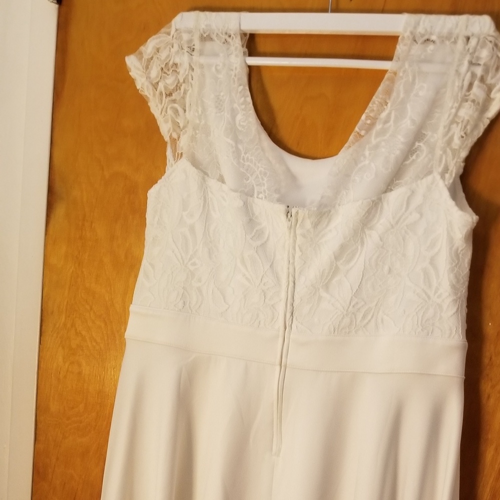 Lace Dress - Picture 2 of 2